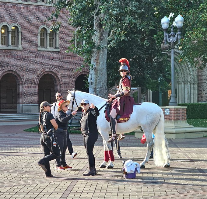 USC Morning Buzz: Not Quite The Hottest Ticket In Town Yet – InsideUSC ...